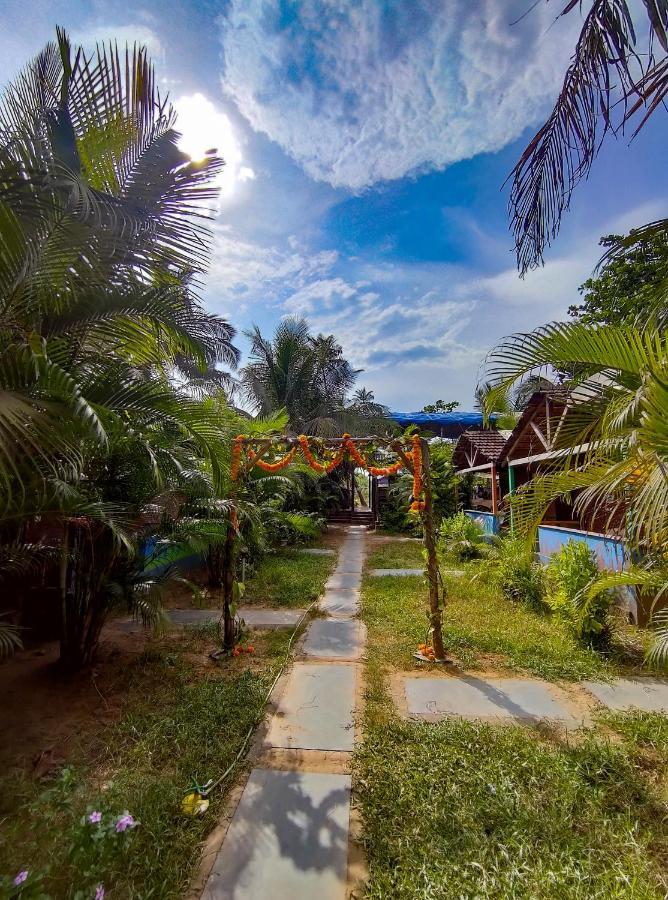 Secret Garden Arambol Hotel Exterior photo