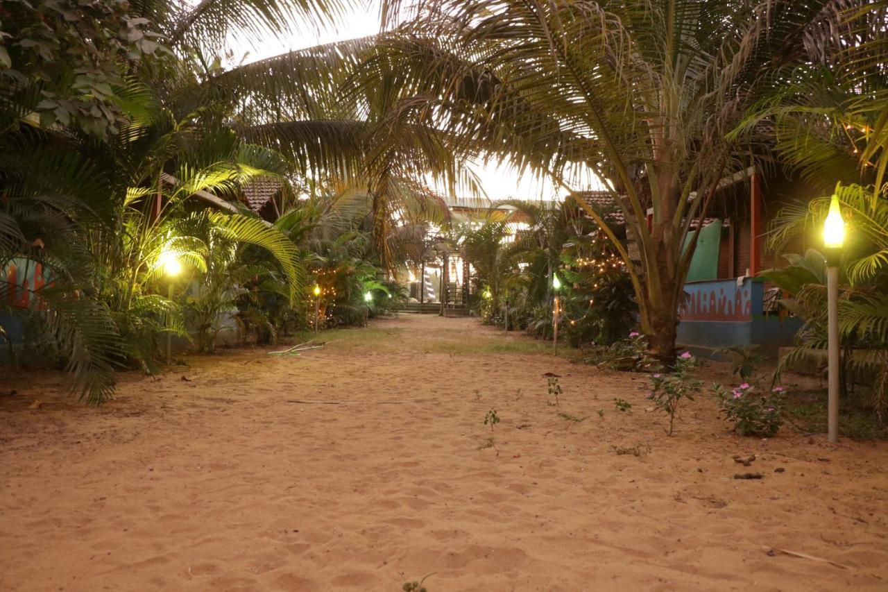 Secret Garden Arambol Hotel Exterior photo